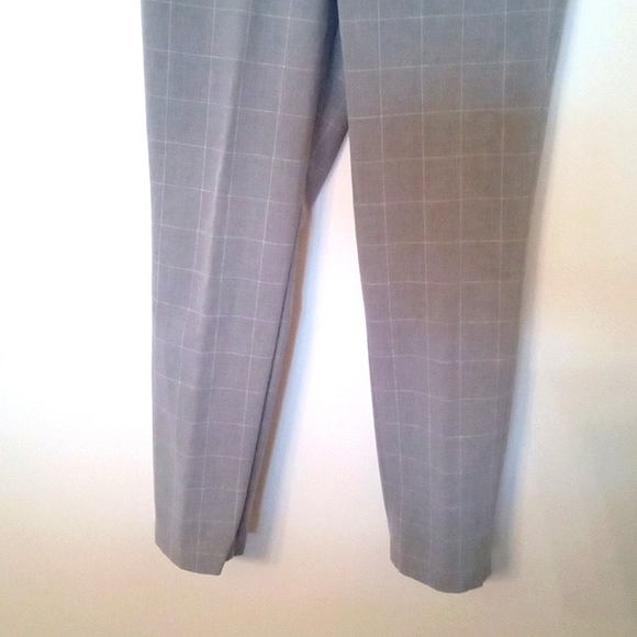 H&M Grey Windowpane Check Tapered Leg Dress Pants - Picture 5 of 8